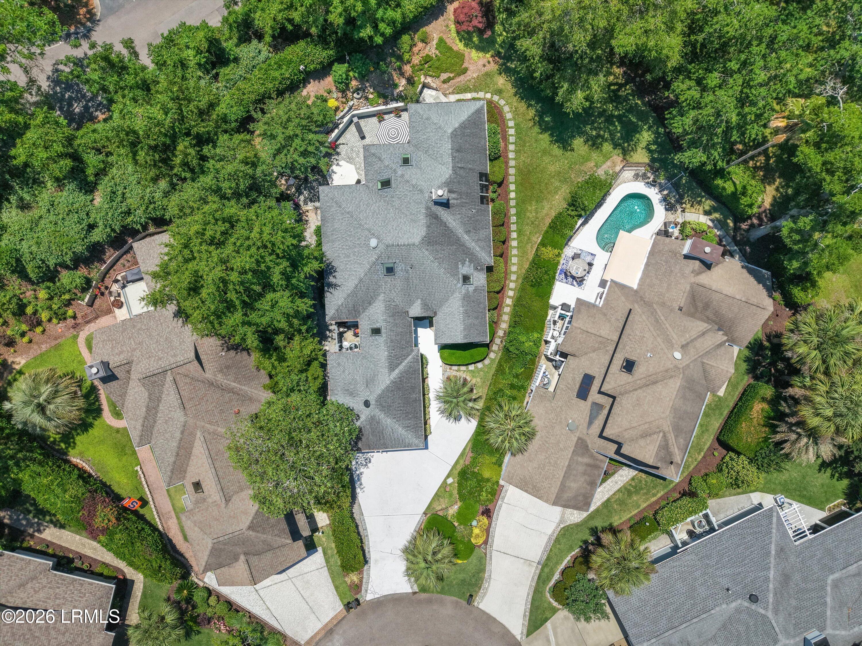 8 Royal Pointe Drive