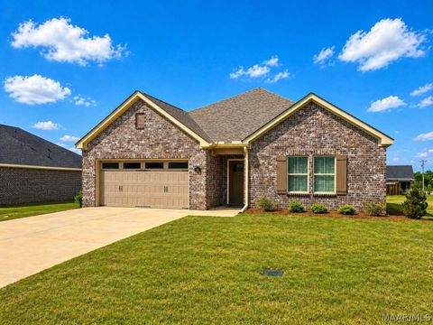 Photo of 24 Pedric Drive, Wetumpka, AL 36093 (MLS # 586274)