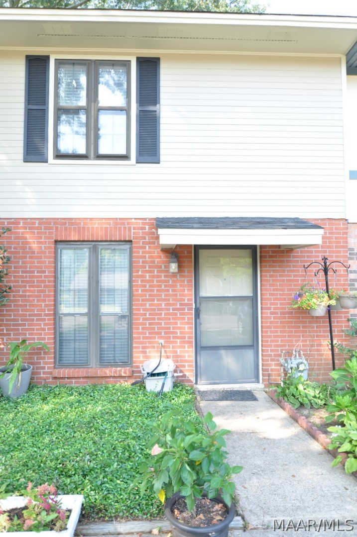 Photo 1 of 1 — 910 PEACHTREE Street, Prattville, AL 36066