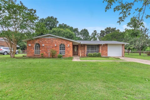 Photo of 6725 Spring Valley Drive, Elmore, AL 36025 (MLS # 587929)