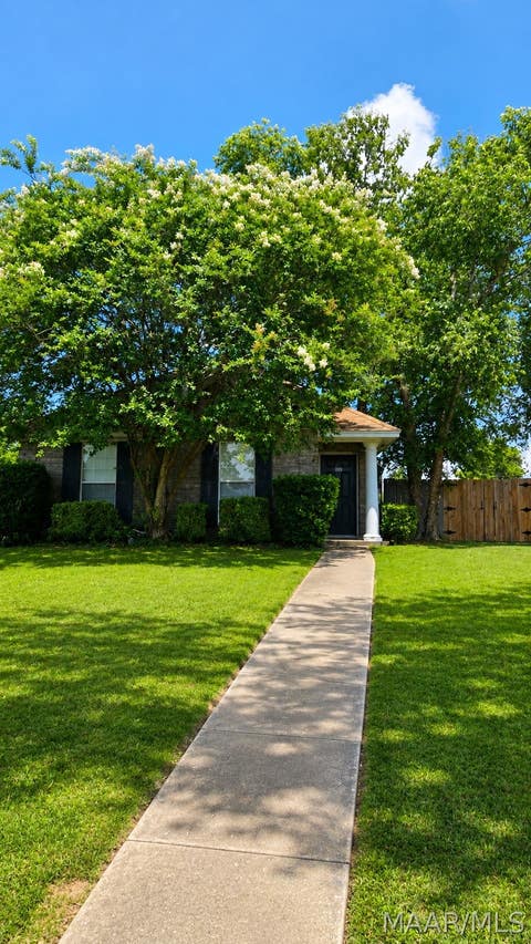 Photo of 1309 Cameron Court, Montgomery, AL 36117 (MLS # 588128)