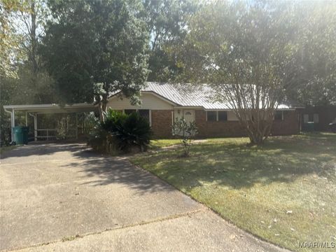 Photo of 318 GARDENIA Road, Millbrook, AL 36054 (MLS # 580701)