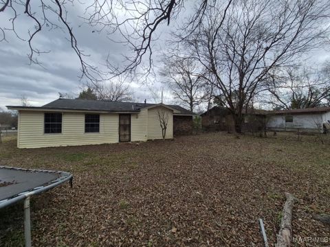 Photo of 3244 Hackberry Lane, Montgomery, AL 36116 (MLS # 582688)