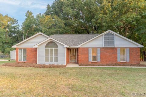 Photo of 439 High Ridge, Wetumpka, AL 36093 (MLS # 582134)