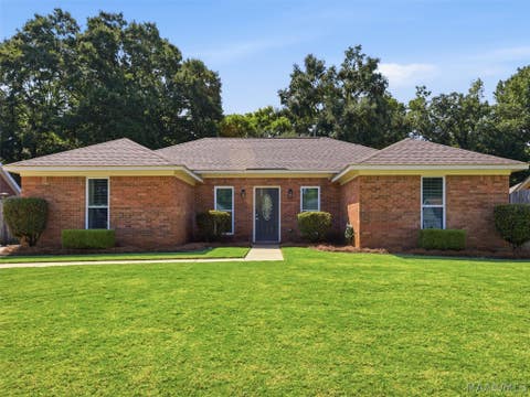 Photo of 717 Silver Hills Drive, Prattville, AL 36066 (MLS # 589418)