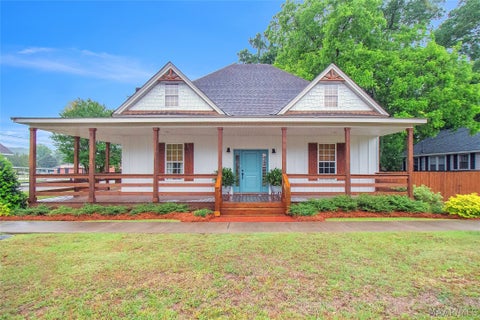 Photo of 501 W Tuskeena Street, Wetumpka, AL 36092 (MLS # 590865)