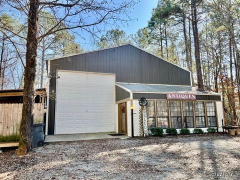 Photo of 584 Rea Road, Wetumpka, AL 36092 (MLS # 583431)