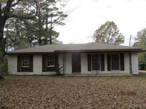 Photo of 1200 Beth Manor Drive, Montgomery, AL 36109 (MLS # 581891)