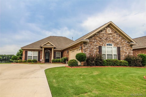 Photo of 9224 Autumnbrooke Way, Montgomery, AL 36117 (MLS # 588169)