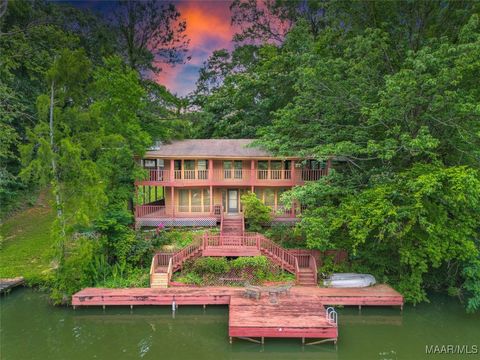 Photo of 300 Elmore Road, Titus, AL 36080 (MLS # 582900)