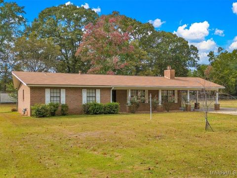 Photo of 6731 Buttercup Drive, Elmore, AL 36025 (MLS # 581277) Photo of 6731 Buttercup Drive, Elmore, AL 36025 (MLS # 581277)