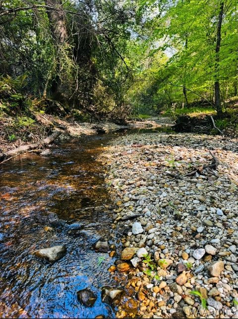 Photo of 345 St Thomas Avenue, Wetumpka, AL 36093 (MLS # 585555)