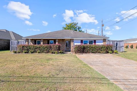 Photo of 425 Sheila Boulevard, Prattville, AL 36066 (MLS # 580848)