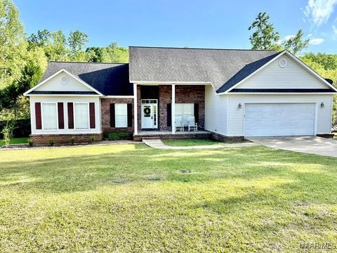 Photo of 102 Timberbrook Drive, Troy, AL 36081 (MLS # 580103)