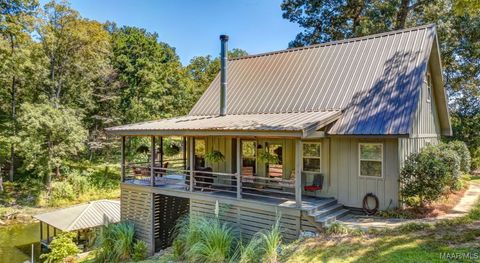 Photo of 272 Briar Loop Road, Deatsville, AL 36022 (MLS # 580341)