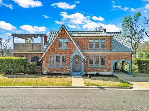 Photo of 209 Dozier Street, Wetumpka, AL 36092 (MLS # 584475)