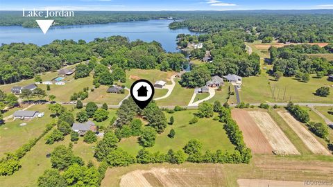 Photo of 367 Lake Region Circle, Wetumpka, AL 36092 (MLS # 586884)