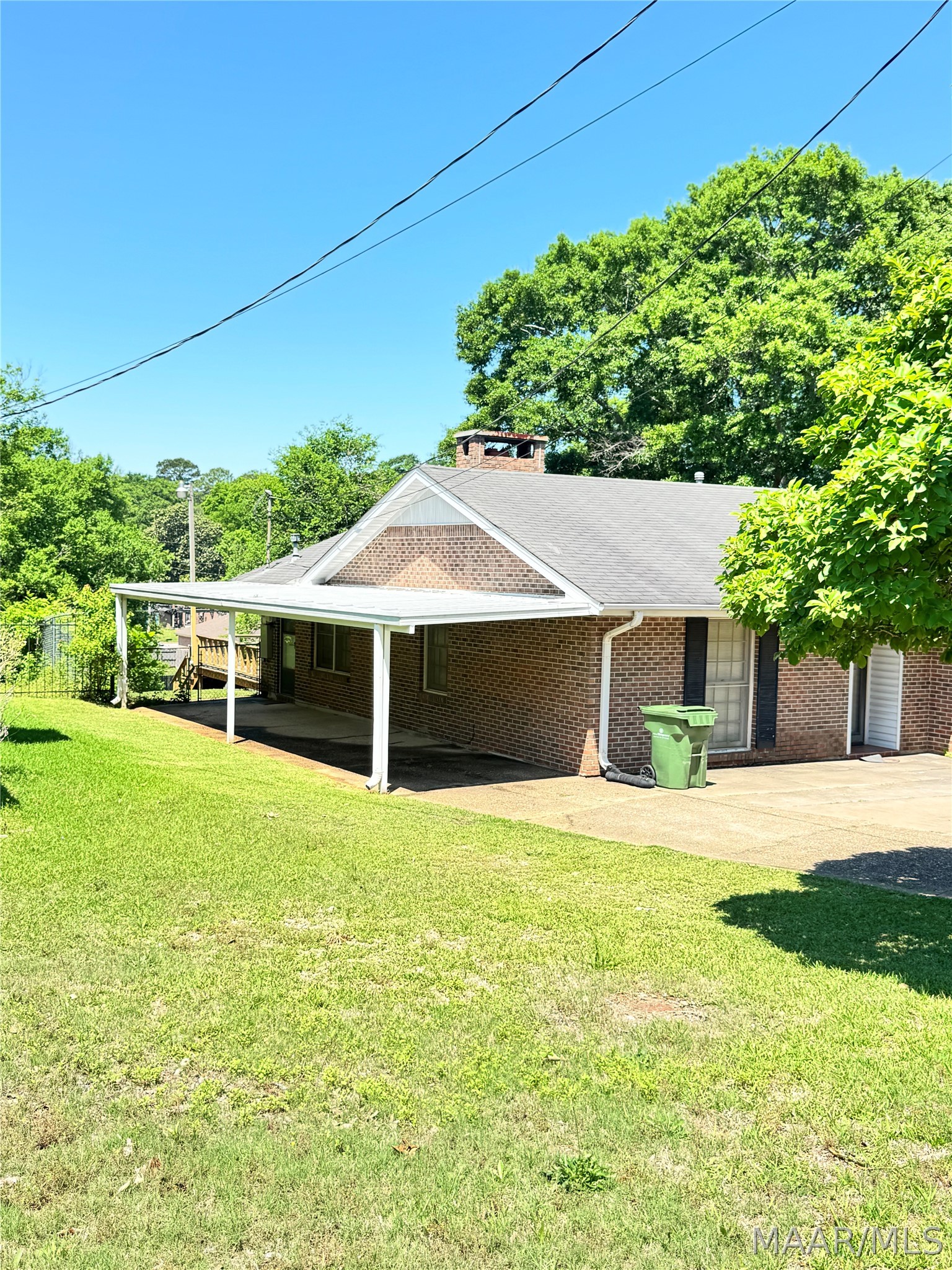 3041 Willow Lane Drive - Photo 2