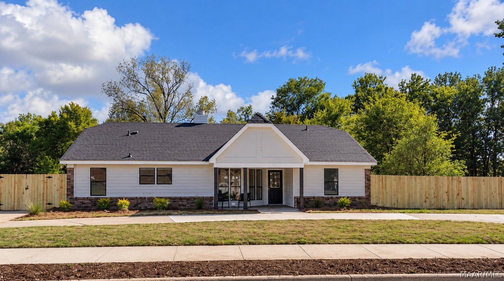 2325 Edinburgh Drive - Photo 2