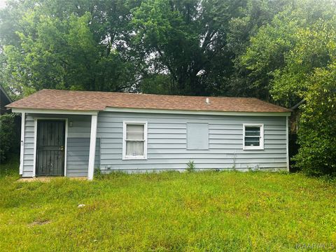 Photo of 121 Kiwanis Street, Montgomery, AL 36110 (MLS # 585634)