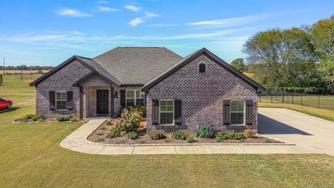 Photo of 143 Summer Loop, Deatsville, AL 36022 (MLS # 581314)