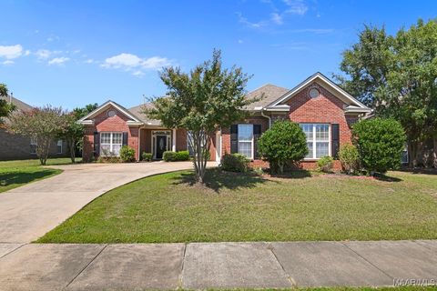Photo of 9832 Helmsley Circle, Montgomery, AL 36117 (MLS # 579952)