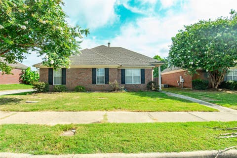 Photo of 8725 Stoneridge Place, Montgomery, AL 36117 (MLS # 588693)