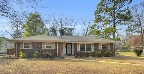 Photo of 1013 HIGHPOINT Road, Montgomery, AL 36109 (MLS # 582625)
