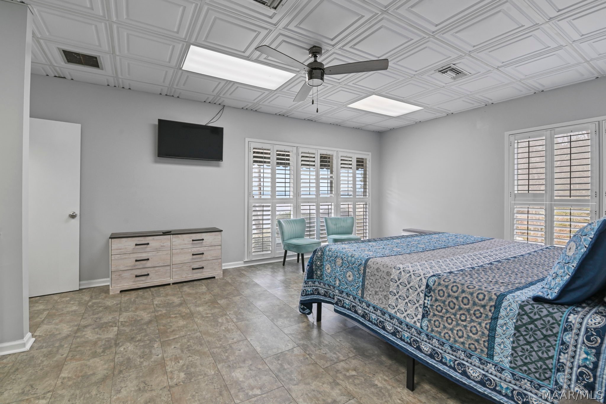 Tallassee, Alabama, 36078, United States, 9 Bedrooms Bedrooms, ,7 BathroomsBathrooms,Residential,Active,2031420