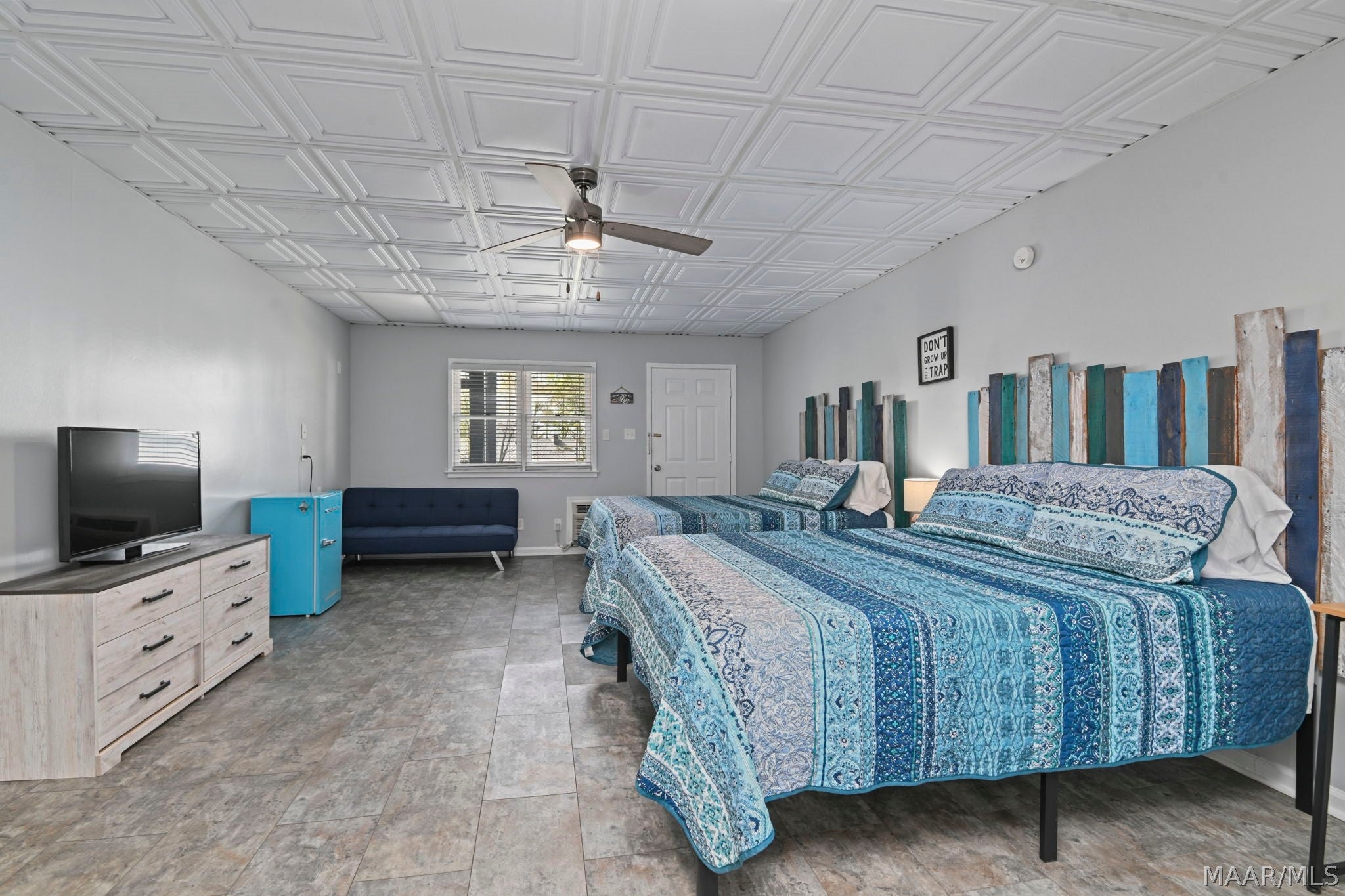 Tallassee, Alabama, 36078, United States, 9 Bedrooms Bedrooms, ,7 BathroomsBathrooms,Residential,Active,2031420