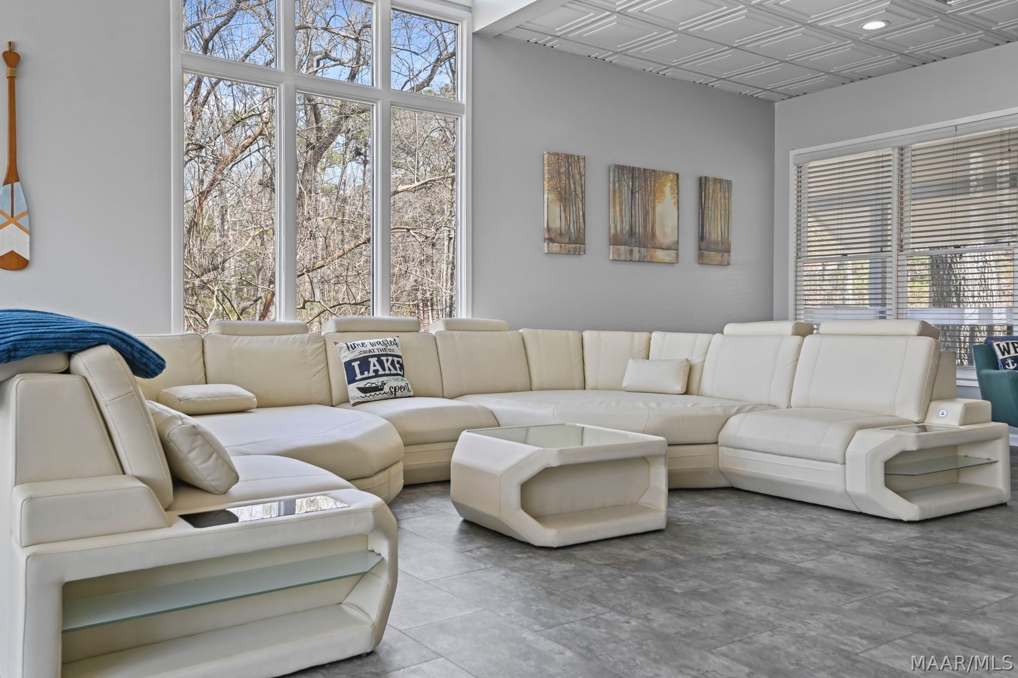 Tallassee, Alabama, 36078, United States, 9 Bedrooms Bedrooms, ,7 BathroomsBathrooms,Residential,Active,2031420