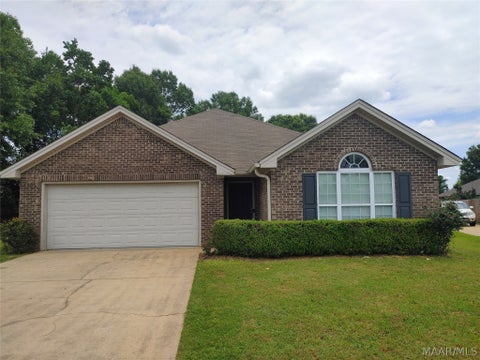 Photo of 6 Christy Court, Wetumpka, AL 36092 (MLS # 587337)