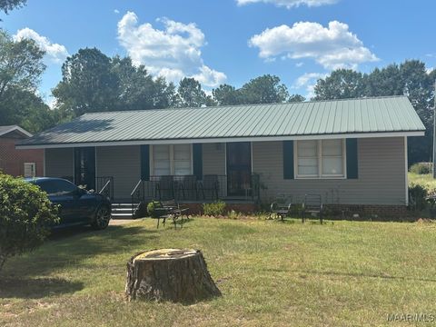 Photo of 2520 Lewis Street, Selma, AL 36701 (MLS # 580647)