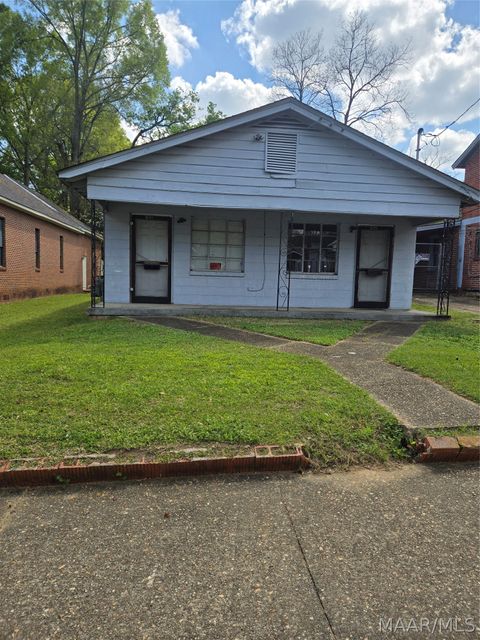 Photo of 643 CLINTON Street #DUPLEX, Montgomery, AL 36108 (MLS # 586540)
