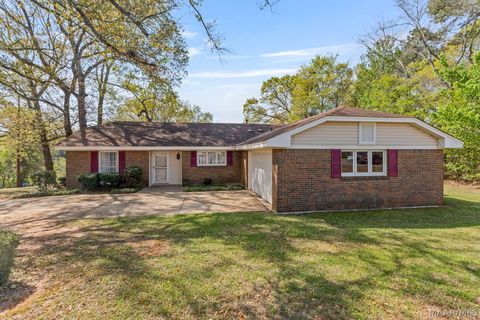 Photo of 558 Cardinal Lane, Prattville, AL 36067 (MLS # 585134)