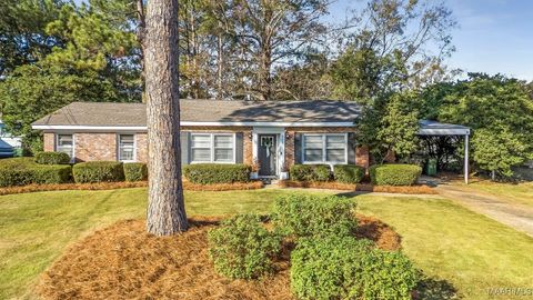 Photo of 308 BELLEHURST Drive, Montgomery, AL 36109 (MLS # 581686)