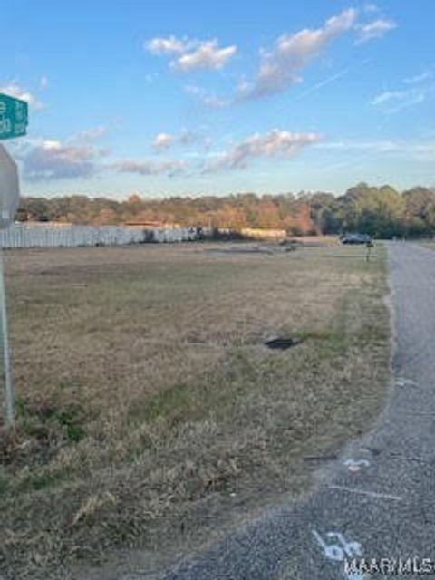 Photo of 0 Lower Wetumpka Road, Montgomery, AL 36110 (MLS # 581828)