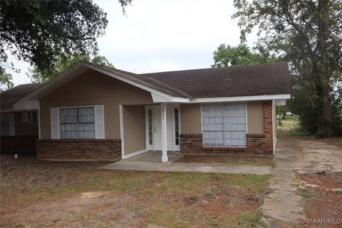 Photo of 242 SMALLBROOK Drive, Montgomery, AL 36116 (MLS # 580654)