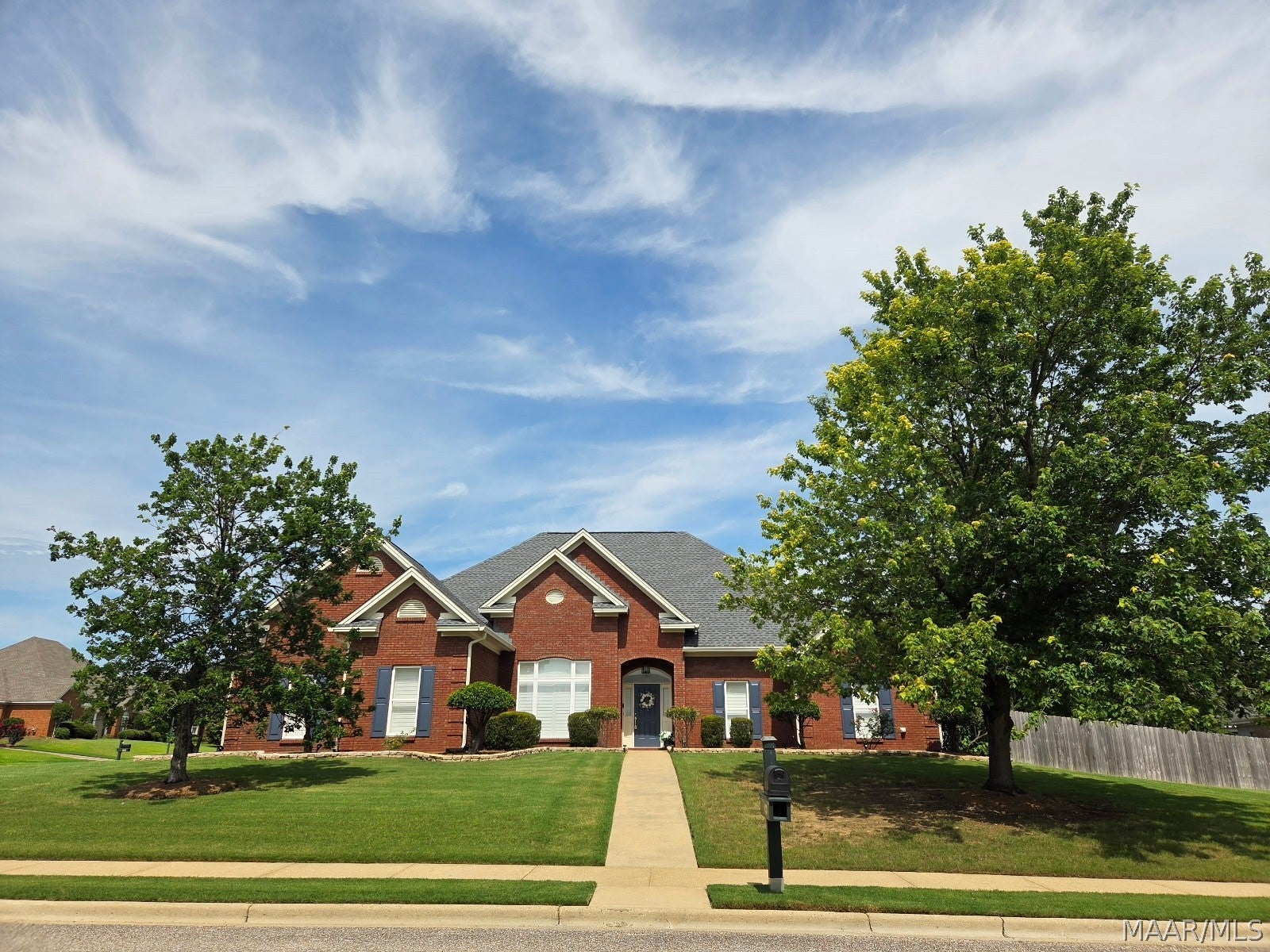 Photo 1 of 21 — 8410 Chadburn Crossing, Montgomery, AL 36116