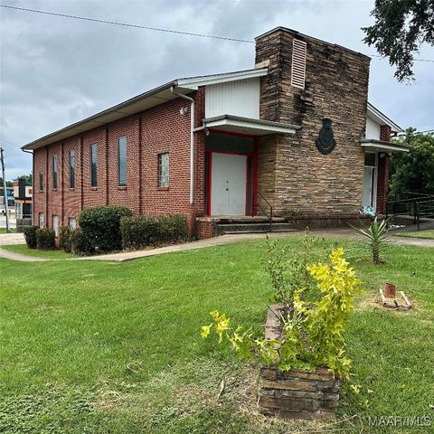 Photo of 2840 Highland Avenue, Montgomery, AL 36107 (MLS # 578477)