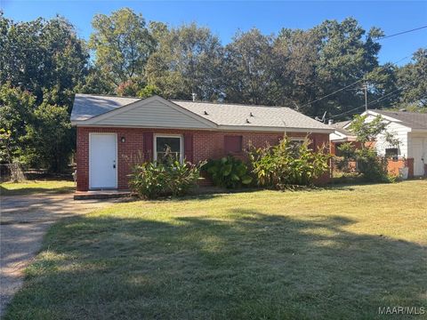 Photo of 2527 Clower Street, Montgomery, AL 36107 (MLS # 581015)