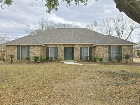 Photo of 30 Lake Forest Drive, Montgomery, AL 36117 (MLS # 584187)