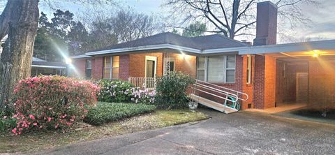 Photo of 13 Brantwood Drive, Montgomery, AL 36109 (MLS # 585778)