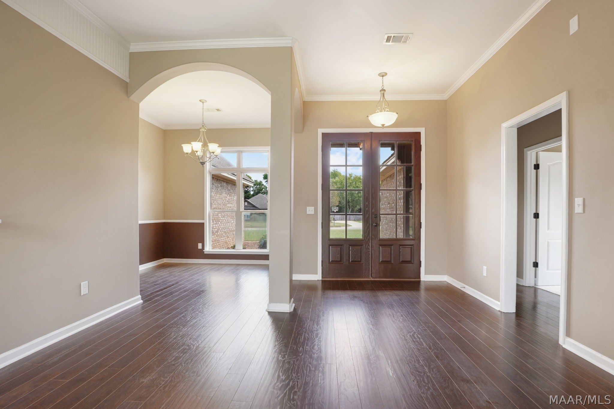324 Landcaster Drive - Photo 3