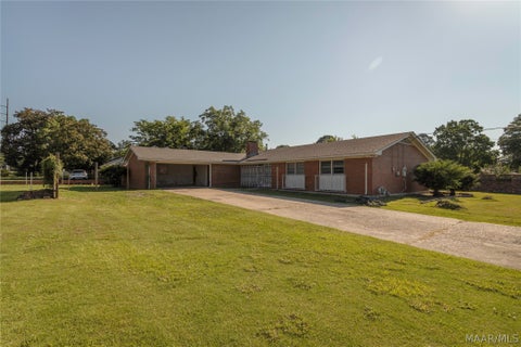 Photo of 3393 Carter Hill Road, Montgomery, AL 36111 (MLS # 587728)