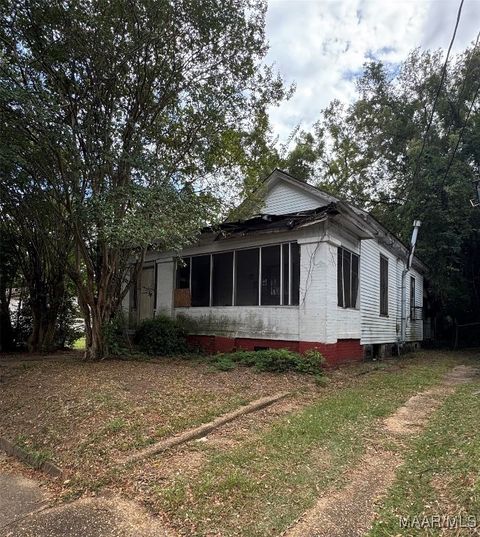 Photo of 645 Mill Street, Montgomery, AL 36108 (MLS # 580650)