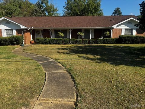 Photo of 2815 Ravenwood Drive, Montgomery, AL 36116 (MLS # 581153) Photo of 2815 Ravenwood Drive, Montgomery, AL 36116 (MLS # 581153)