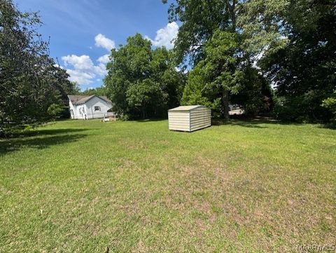 Photo of 616 Wetumpka Street, Prattville, AL 36067 (MLS # 586898)