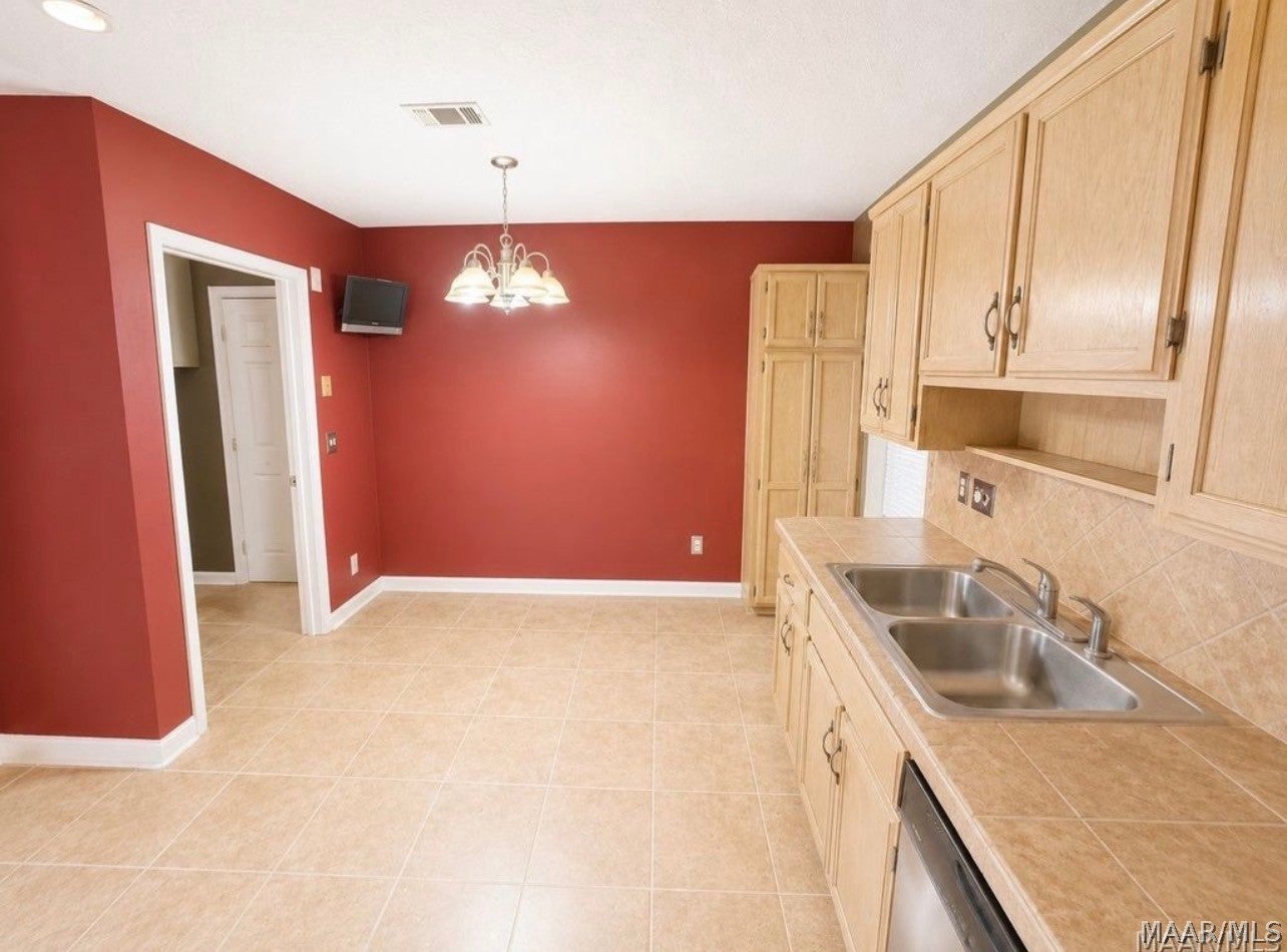 1004 Countryside Lane - Photo 3