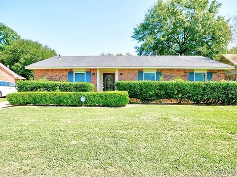 Photo of 709 Balfour Road, Montgomery, AL 36117 (MLS # 579830)